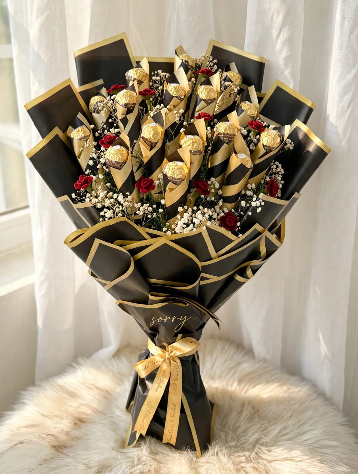 Sorry Bouquet with Ferrero Rocher and Red Rose Black Wrap — GuleGul Flowers